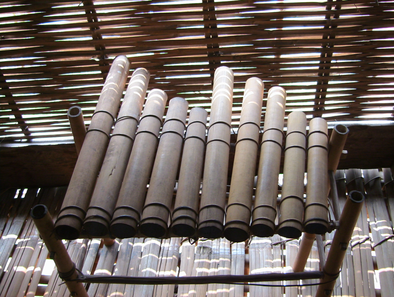 đàn Klông Pút