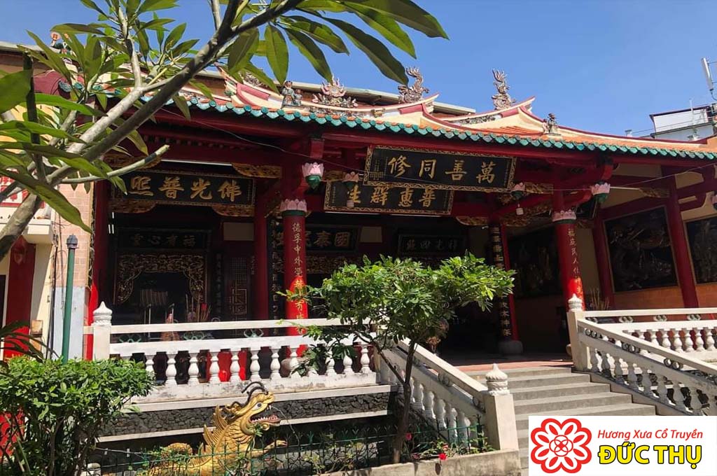 Miếu Nhị Phủ